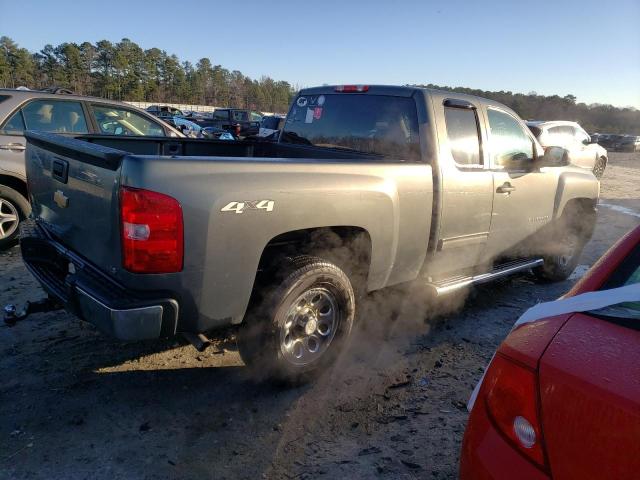 1GCRKREA8BZ315571 - 2011 CHEVROLET SILVERADO K1500 LS GRAY photo 3