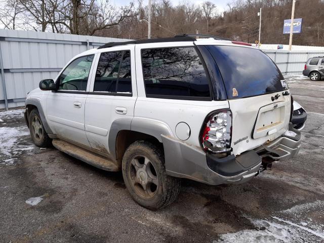 1GNDT13S652225392 - 2005 CHEVROLET TRAILBLAZE LS WHITE photo 2