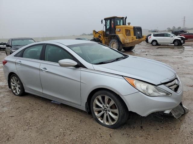 5NPEC4AC9DH515813 - 2013 HYUNDAI SONATA SE SILVER photo 4