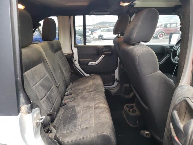 1C4BJWEG1CL216084 - 2012 JEEP WRANGLER U SAHARA SILVER photo 11