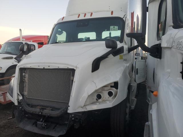 3AKJHTDV1MSMK9055 - 2021 FREIGHTLINER CASCADIA 1 WHITE photo 2