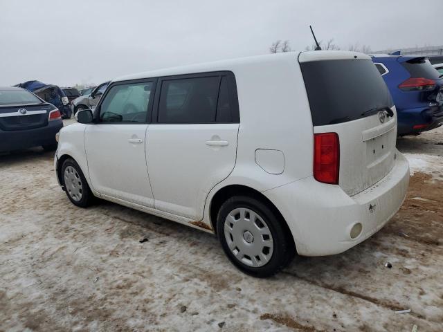 JTLKE50E991075021 - 2009 TOYOTA SCION XB WHITE photo 2