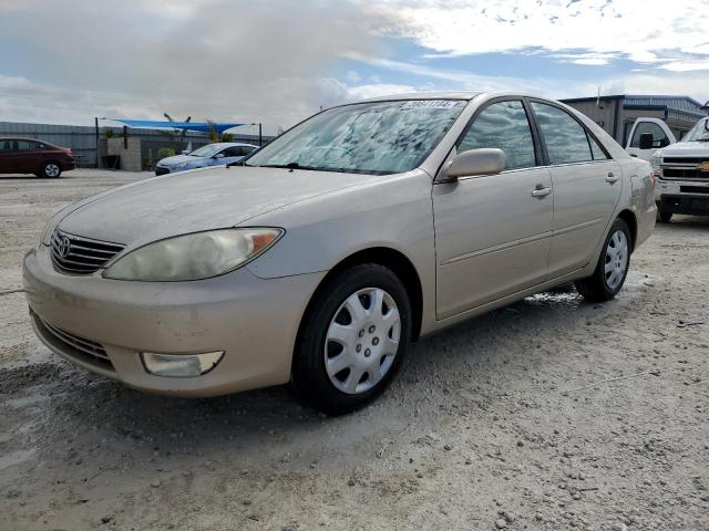 4T1BE32K45U082532 - 2005 TOYOTA CAMRY LE GOLD photo 1