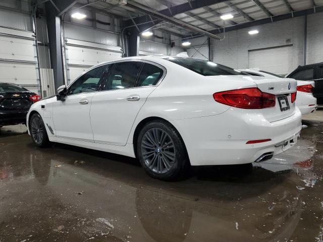 WBAJE7C51JWC57091 - 2018 BMW 540 XI WHITE photo 2