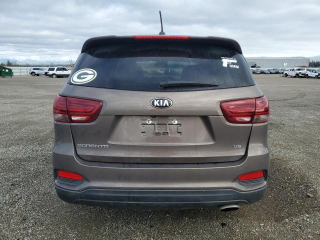 5XYPGDA51KG487315 - 2019 KIA SORENTO LX GRAY photo 6