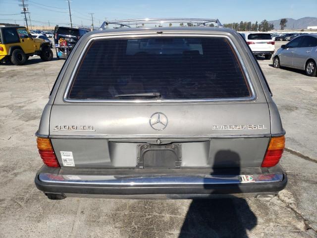 WDBAB93A7DN015061 - 1983 MERCEDES-BENZ 300 TDT BLACK photo 6