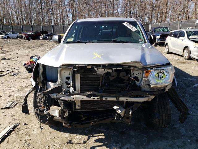 3TMLU4ENXDM111493 - 2013 TOYOTA TACOMA DOUBLE CAB 银色 照片 5