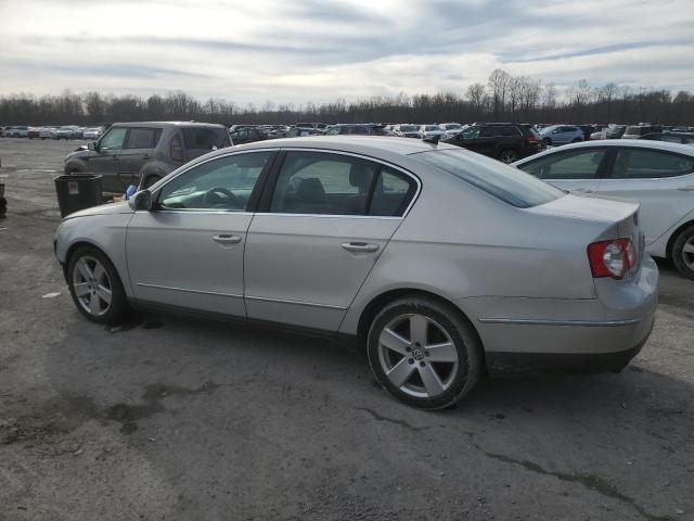 WVWJK73C09P030794 - 2009 VOLKSWAGEN PASSAT TURBO BEIGE photo 2