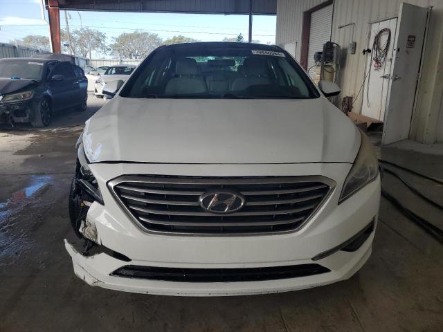 5NPE24AF1FH007903 - 2015 HYUNDAI SONATA SE WHITE photo 5