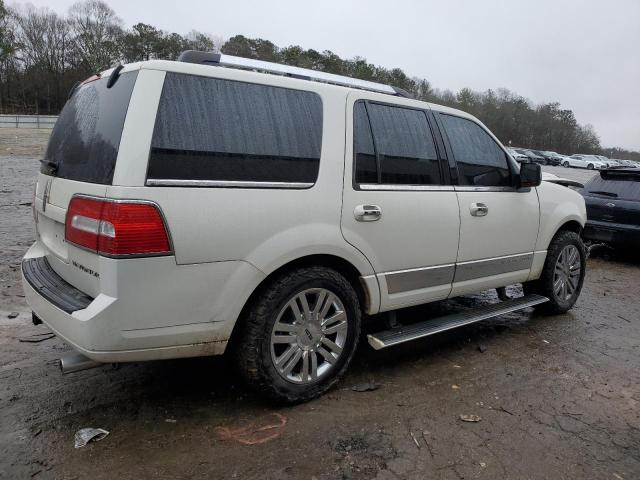 5LMFU28518LJ02775 - 2008 LINCOLN NAVIGATOR WHITE photo 3