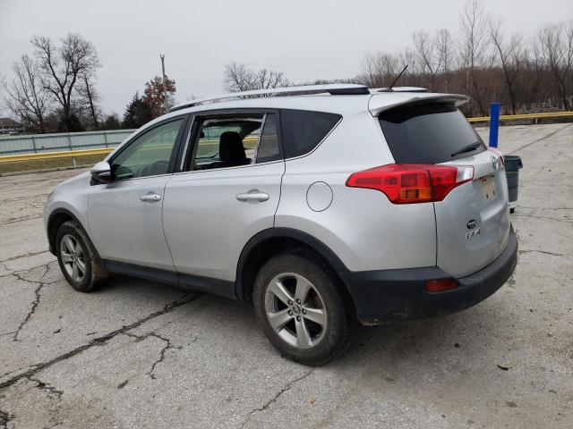 JTMRFREV9FD101490 - 2015 TOYOTA RAV4 XLE SILVER photo 2