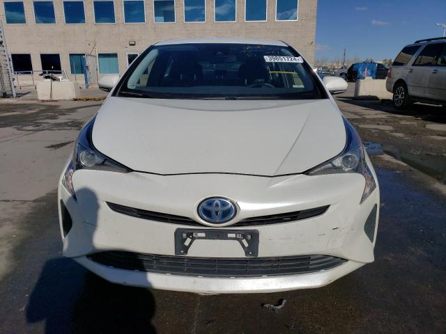 JTDKARFU2H3051465 - 2017 TOYOTA PRIUS WHITE photo 5