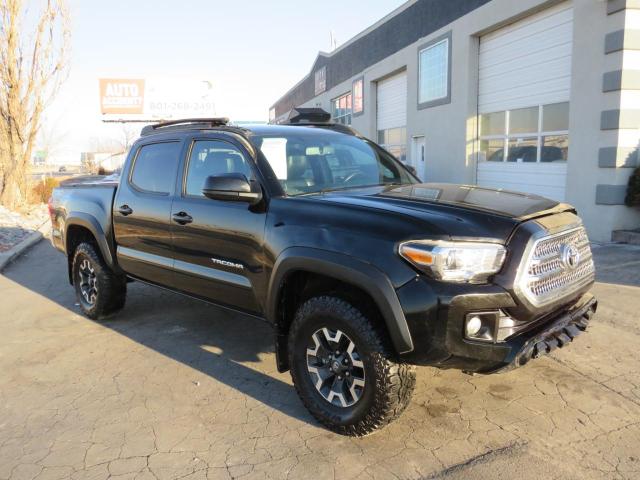 5TFCZ5AN7GX019768 - 2016 TOYOTA TACOMA DOUBLE CAB 黑色 照片 1