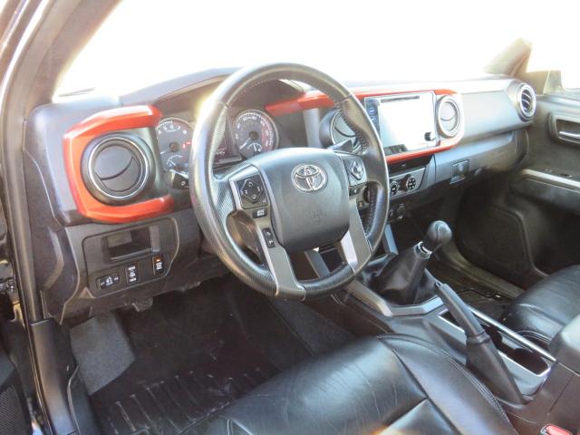 5TFCZ5AN7GX019768 - 2016 TOYOTA TACOMA DOUBLE CAB 黑色 照片 9