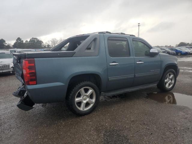 3GNTKEE31BG375554 - 2011 CHEVROLET AVALANCHE LS TEAL photo 3