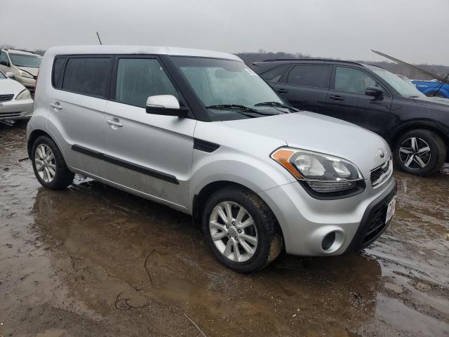 KNDJT2A65D7589327 - 2013 KIA SOUL + SILVER photo 4