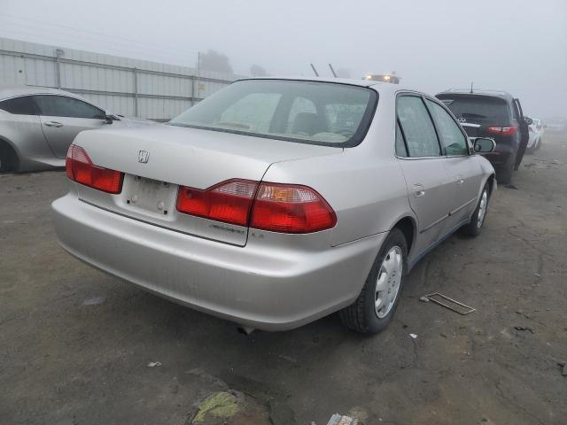 JHMCG5548XC025544 - 1999 HONDA ACCORD LX SILVER photo 3