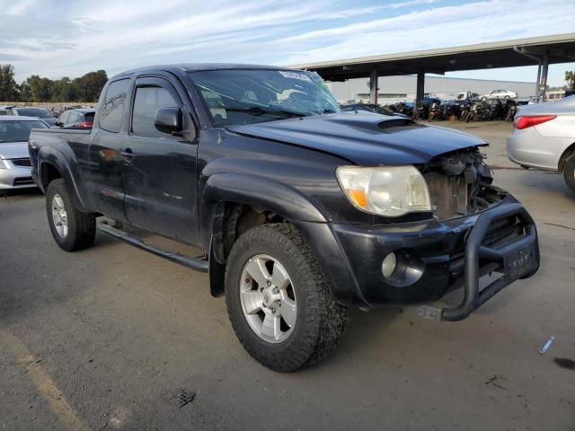 5TETU62N45Z081301 - 2005 TOYOTA TACOMA PRERUNNER ACCESS CAB BLACK photo 4