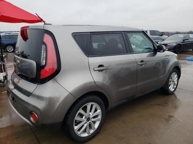 KNDJP3A55K7664994 - 2019 KIA SOUL + GRAY photo 3