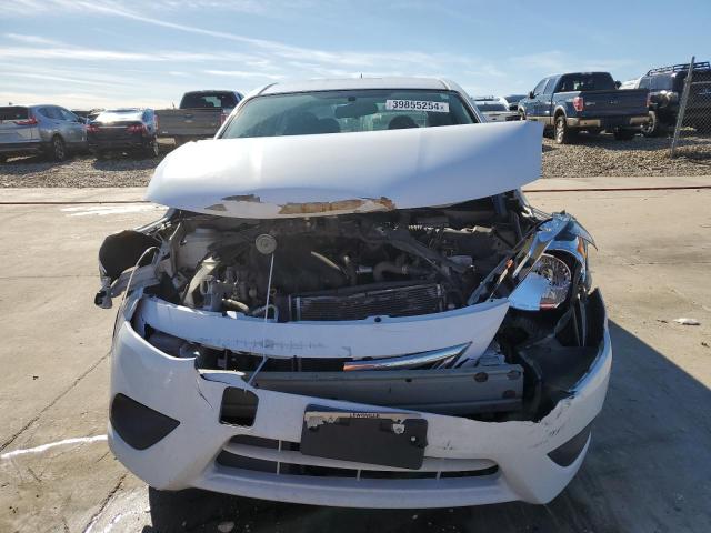 3N1CN7AP5JL813523 - 2018 NISSAN VERSA S WHITE photo 5