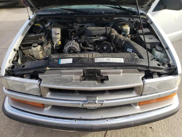 1GTCS19W9YK222749 - 2000 GMC SONOMA WHITE photo 11