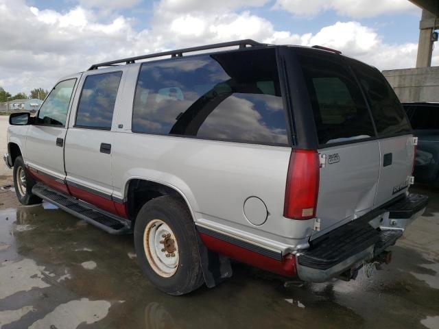 3GNGC26R2WG148265 - 1998 CHEVROLET SUBURBAN C2500 SILVER photo 3