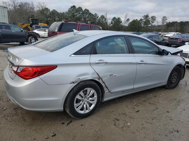 5NPEB4AC2BH214008 - 2011 HYUNDAI SONATA GLS SILVER photo 3