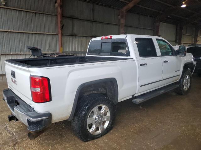 1GT12TEY4JF161593 - 2018 GMC SIERRA K2500 SLT WHITE photo 3