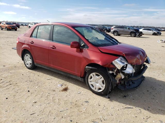 3N1BC1AP8BL491623 - 2011 NISSAN VERSA S RED photo 4