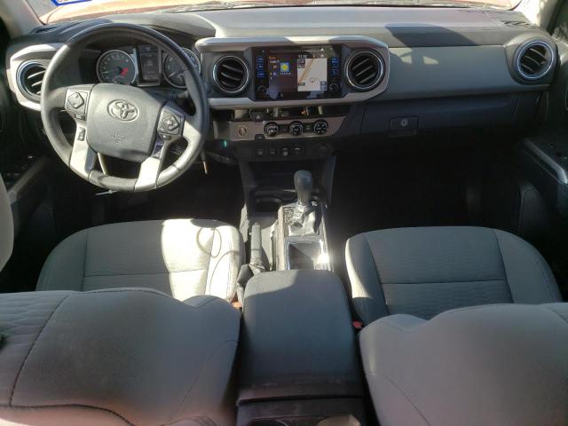 3TMAZ5CN2JM063453 - 2018 TOYOTA TACOMA DOUBLE CAB 橙色 照片 8