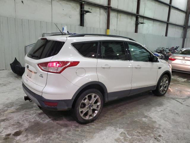 1FMCU9G92EUC66514 - 2014 FORD ESCAPE SE WHITE photo 3