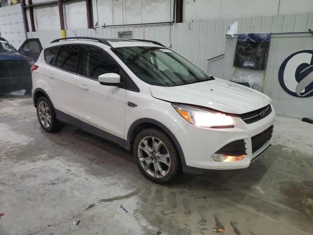 1FMCU9G92EUC66514 - 2014 FORD ESCAPE SE WHITE photo 4