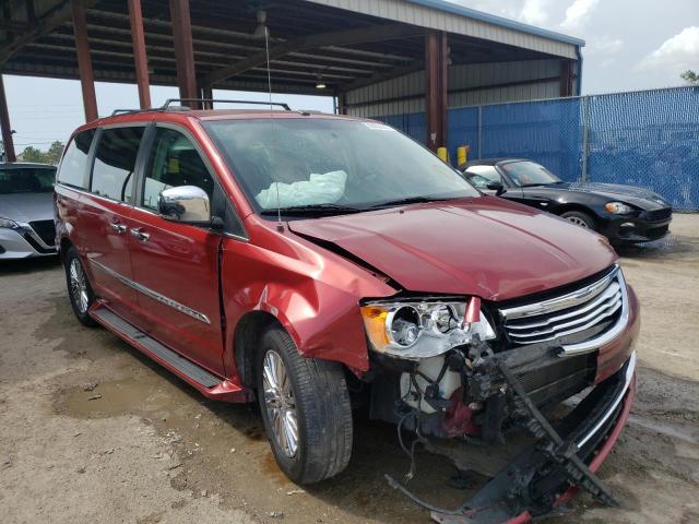 2A4RR6DG1BR655990 - 2011 CHRYSLER TOWN & COU LIMITED RED photo 1