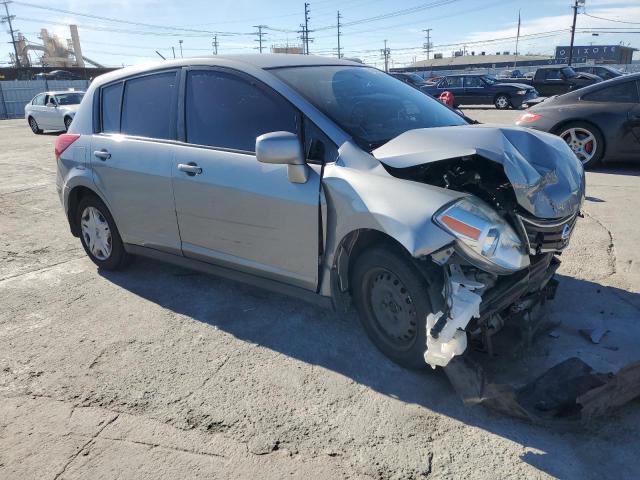 3N1BC1CP0BL409302 - 2011 NISSAN VERSA S GRAY photo 4