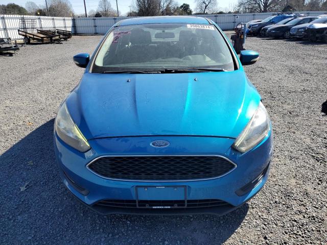 1FADP3H27HL220742 - 2017 FORD FOCUS SEL BLUE photo 5