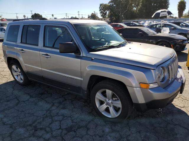 1C4NJPFA5GD659349 - 2016 JEEP PATRIOT LATITUDE SILVER photo 4