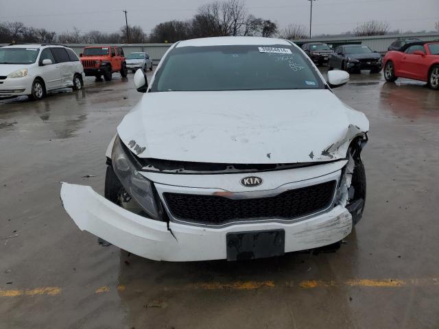 5XXGM4A77DG171922 - 2013 KIA OPTIMA LX WHITE photo 5