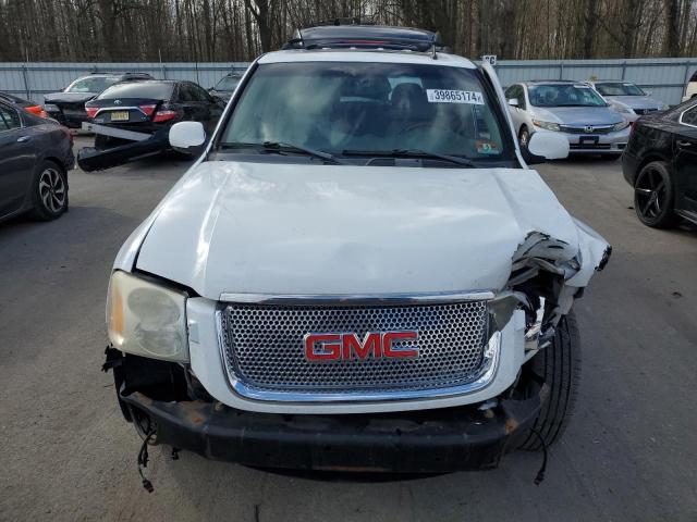 1GKET63M762166905 - 2006 GMC ENVOY DENALI WHITE photo 5