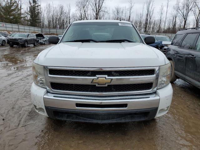 1GCRCSE06BZ166511 - 2011 CHEVROLET SILVERADO C1500 LT WHITE photo 5