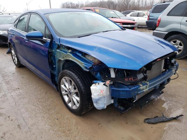 3FA6P0H76HR286915 - 2017 FORD FUSION SE BLUE photo 4