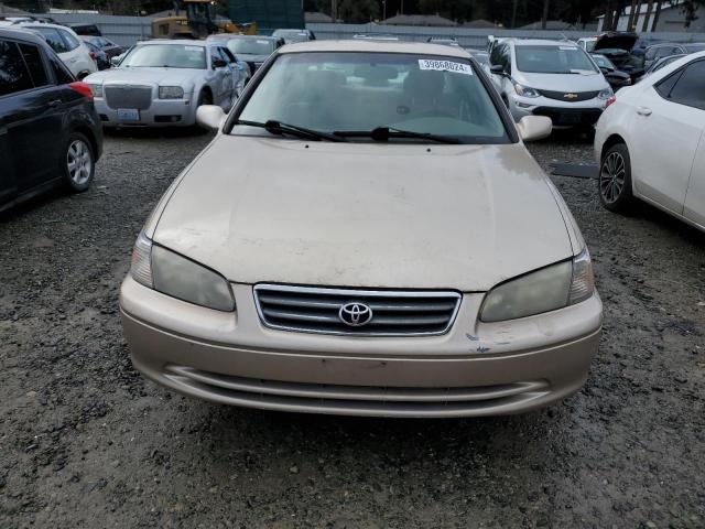 JT2BF22K410292263 - 2001 TOYOTA CAMRY CE BEIGE photo 5