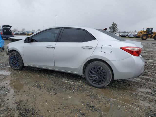 5YFBURHE6HP671594 - 2017 TOYOTA COROLLA L SILVER photo 2