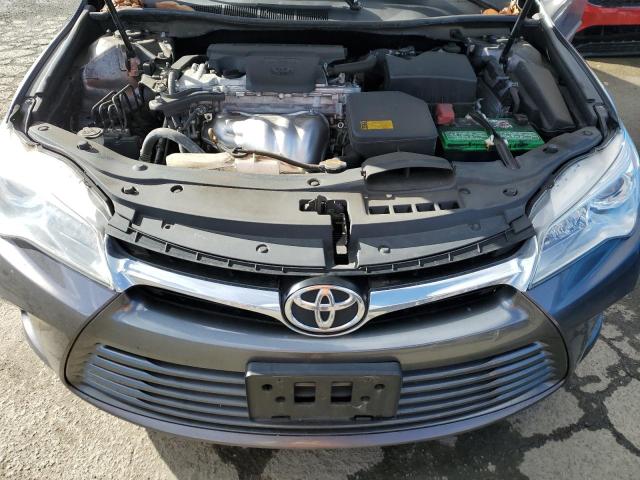 4T4BF1FK2FR458020 - 2015 TOYOTA CAMRY LE GRAY photo 11