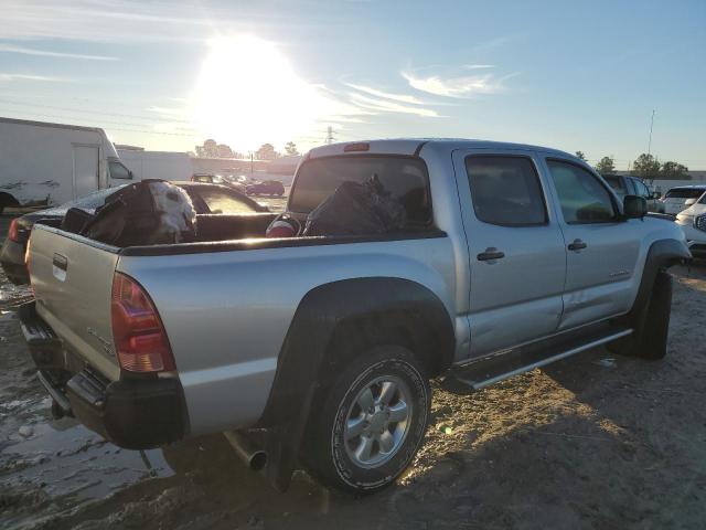 3TMJU62NX8M070196 - 2008 TOYOTA TACOMA DOUBLE CAB PRERUNNER SILVER photo 3