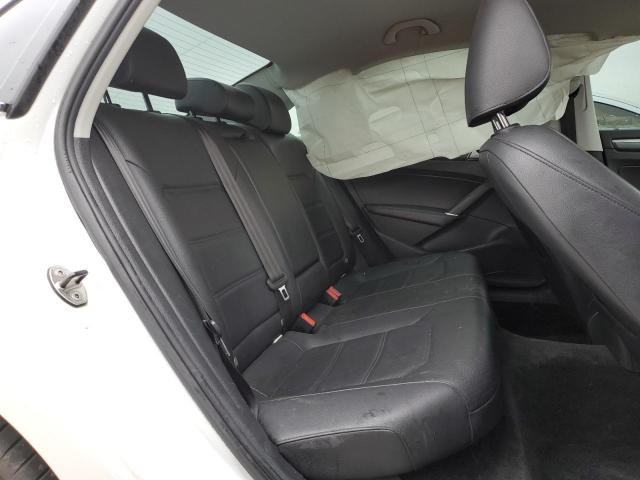 1VWDT7A38HC007005 - 2017 VOLKSWAGEN PASSAT R-LINE Weiß Foto 10