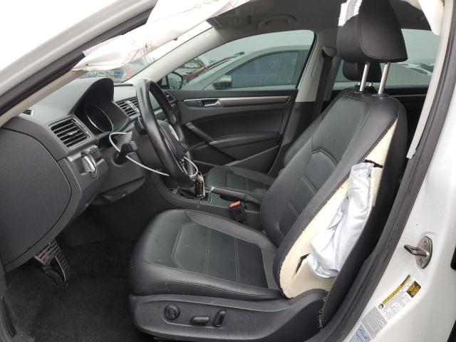 1VWDT7A38HC007005 - 2017 VOLKSWAGEN PASSAT R-LINE Weiß Foto 7