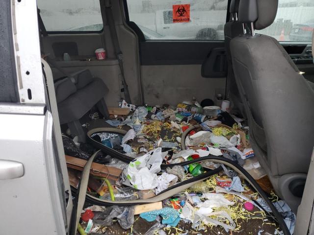 2A4RR5D12AR442907 - 2010 CHRYSLER TOWN & COU TOURING SILVER photo 11