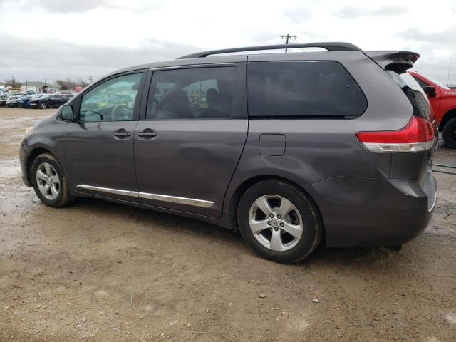 5TDKK3DC2DS304717 - 2013 TOYOTA SIENNA LE GRAY photo 2