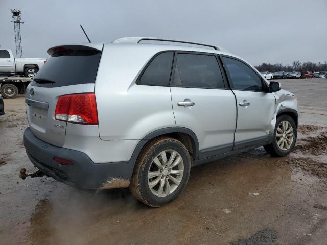 5XYKUDA26BG065128 - 2011 KIA SORENTO EX SILVER photo 3