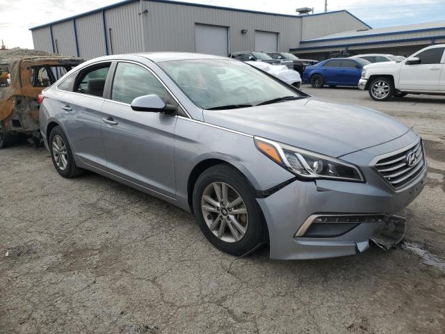 5NPE24AF0FH122265 - 2015 HYUNDAI SONATA SE SILVER photo 4